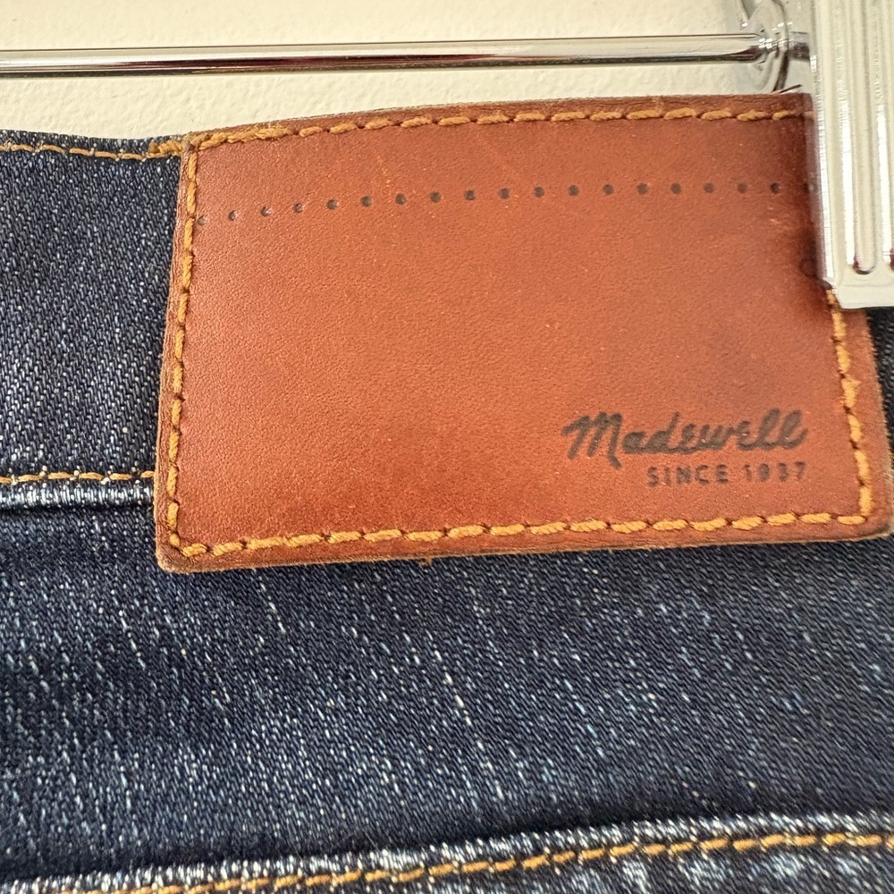 (41)Madewell Dark Indigo Skinny Crop Jeans - Picture 5 of 8